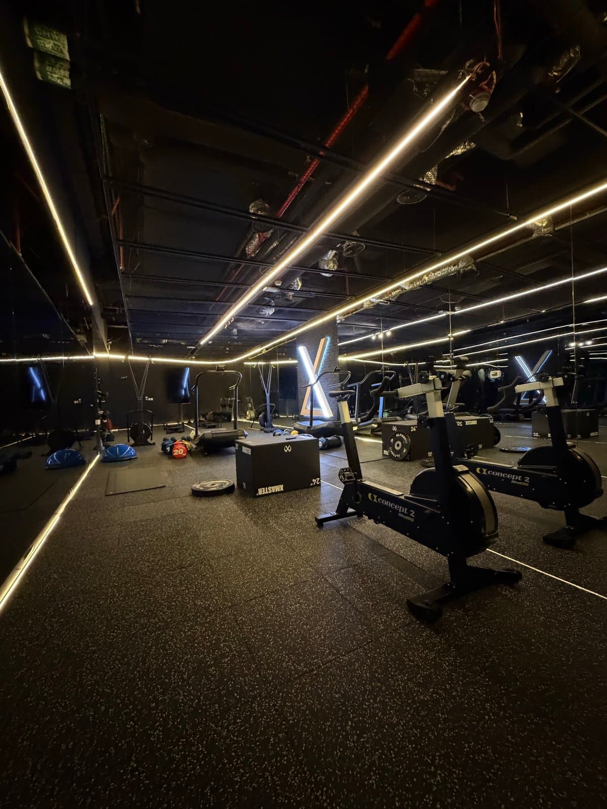 Lane-X. floor view